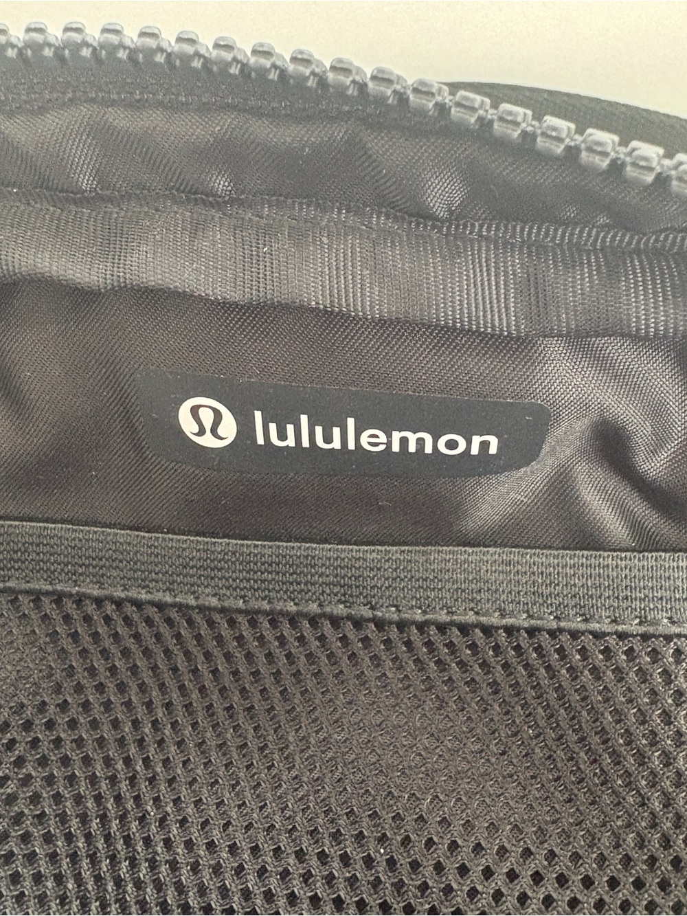 Lululemon Black Everywhere Belt Bag Crossbody Nylon Adjustable Strap - Picture 7 of 7